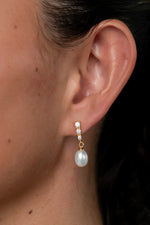 Romona Freshwater Pearl Earrings | Gold