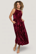 Octavia Velvet Midi Dress | Cranberry