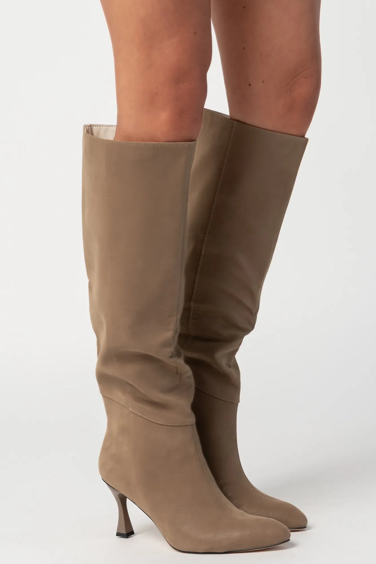 Caitlyn Pointed Toe Knee High Boots | Mocha