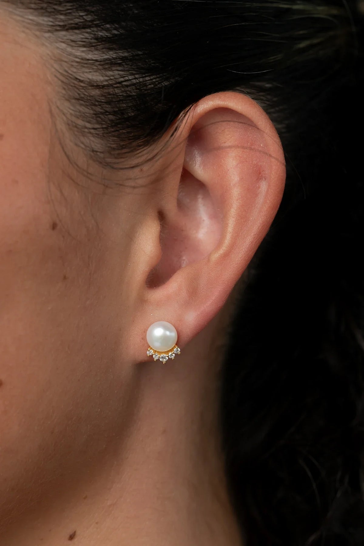 Livvy Pearl Stud Earrings | Gold