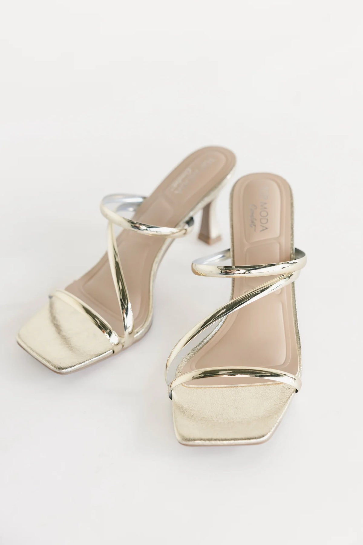 Lavon Slim Flared Heel | Gold
